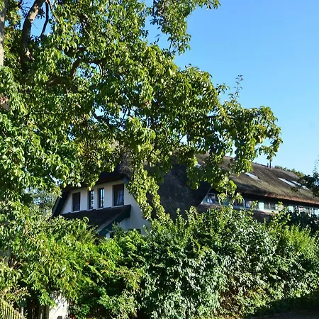 Ferienhaus-strandhafer-in-gross-zicker-halbinsel-moenchgut