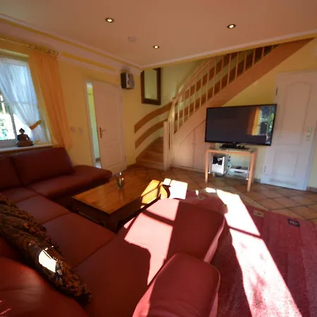 Ferienhaus-strandhafer-in-gross-zicker-halbinsel-moenchgut 度假居 Groß Zicker